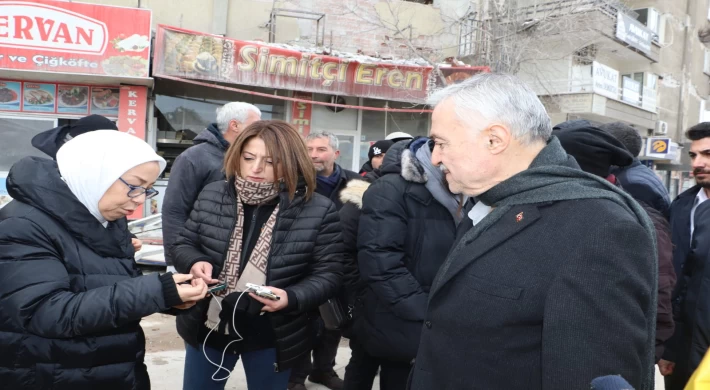Milletvekili Demirbağ, Malatya’daki Enkazlarda Arama Kurtarma Çalışmalarını İnceledi