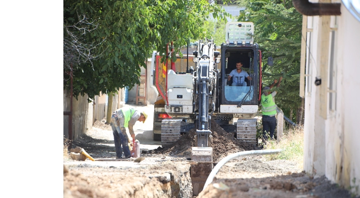 Elazığ Belediyesi Altyapı Yenileme Çalışmaları Sürüyor