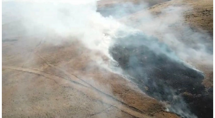 Elazığ’da Korkutan Yangın Alevler Büyük Bir Alana Yayıldı