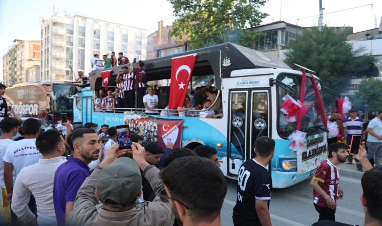 Elazığspor’dan Görkemli Şampiyonluk Kutlamaları