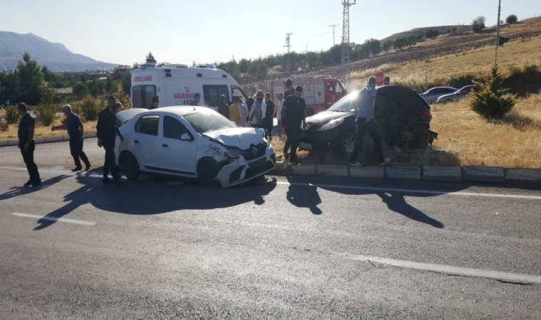 Elazığ’da Aynı Bölgede İki Trafik Kazası