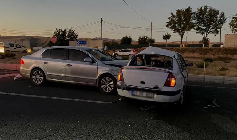 Elazığ’da Trafik Kazası: 8 Yaralı