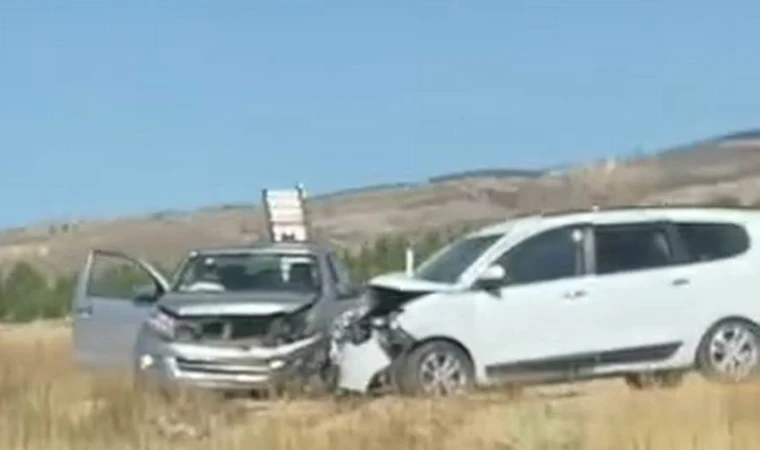 Elazığ’da Trafik Kazası: 4 Yaralı