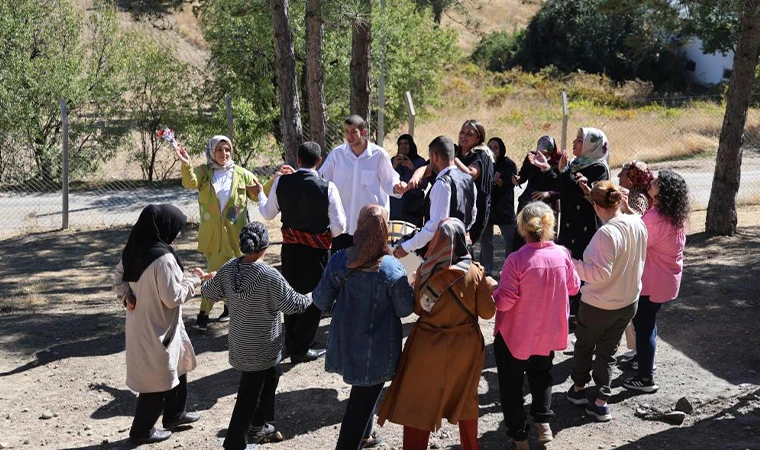 Lösemi Hastaları Kürsübaşı Etkinliği İle Moral Buldu