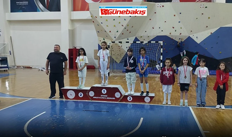 Eskrim Sporcularımızdan Büyük Başarı