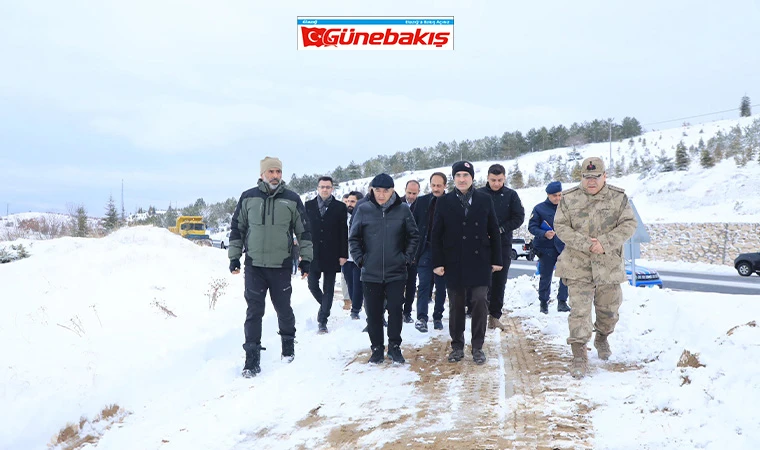 Vali Hatipoğlu, Karla Mücadele Çalışmalarına Katıldı